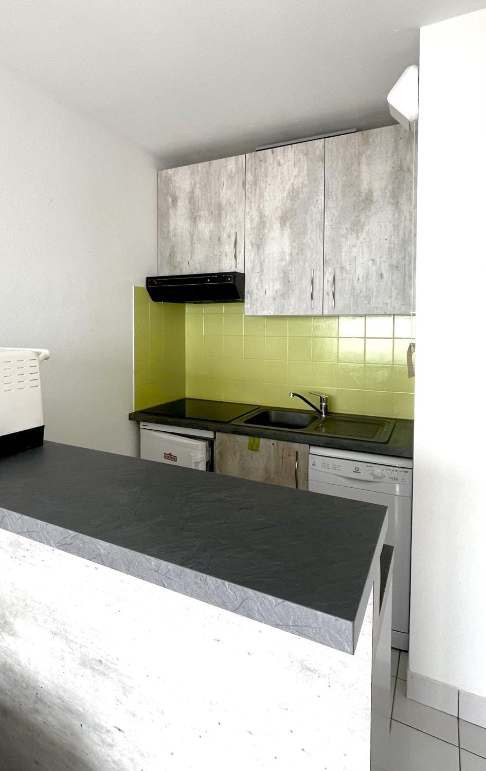 Kitchen or kitchenette