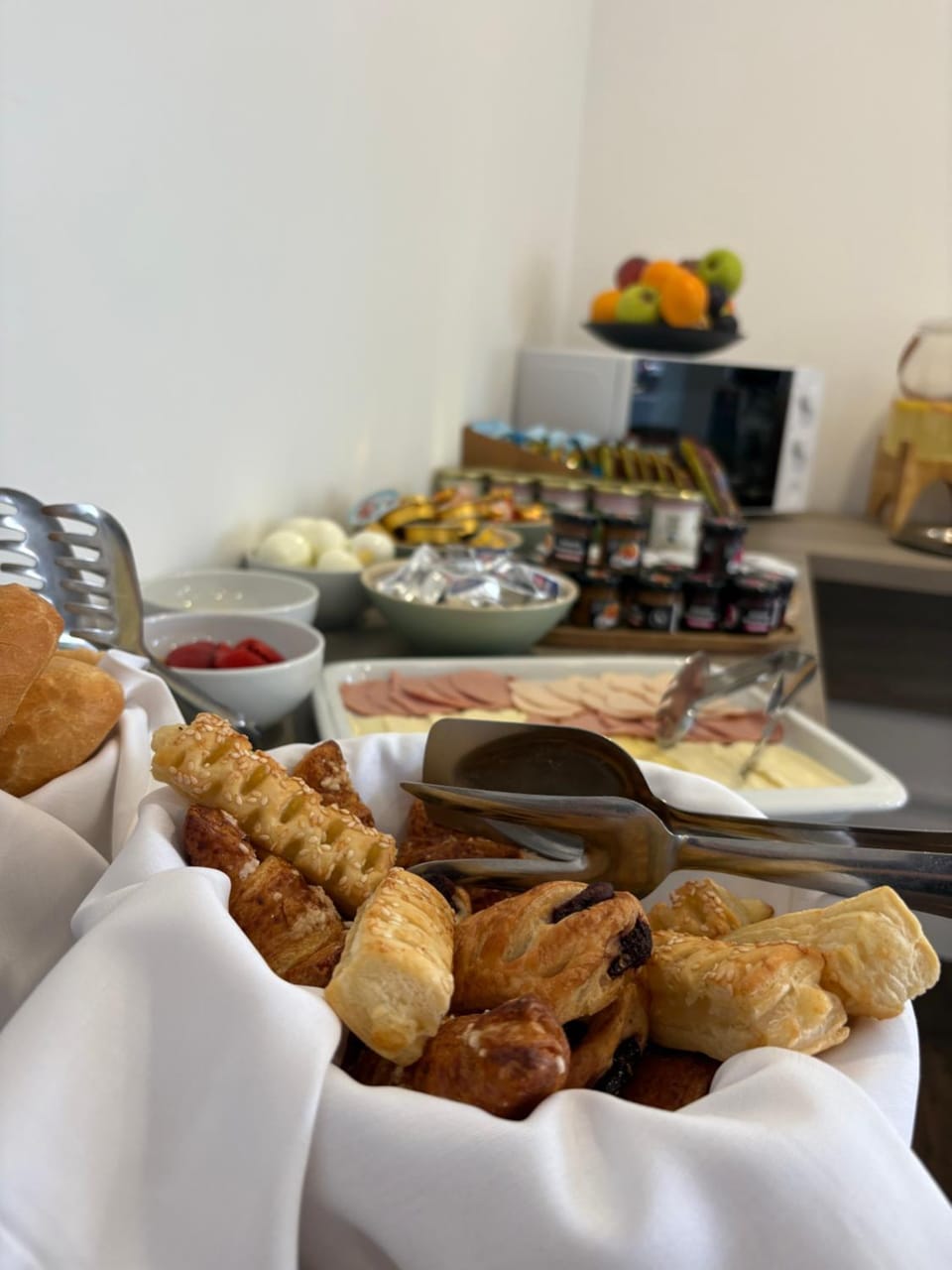 Food and drinks, Food, Breakfast, Continental breakfast, Buffet breakfast
