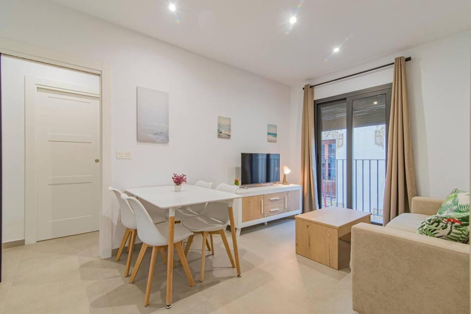 AlojaT Granada Corazones II Apartment in Granada