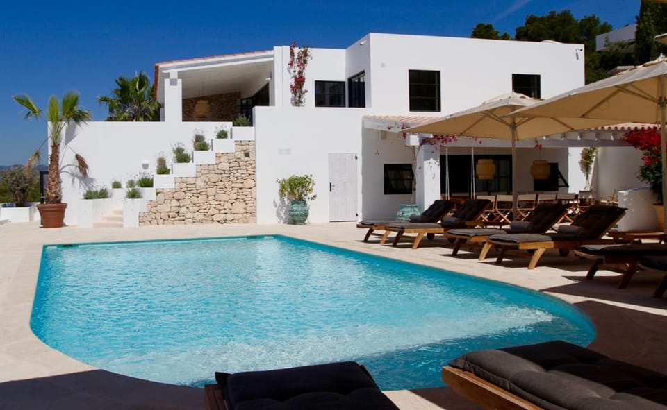 Tranquil Retreat Villa in Cap Martinet, 1063 Villa in Ibiza