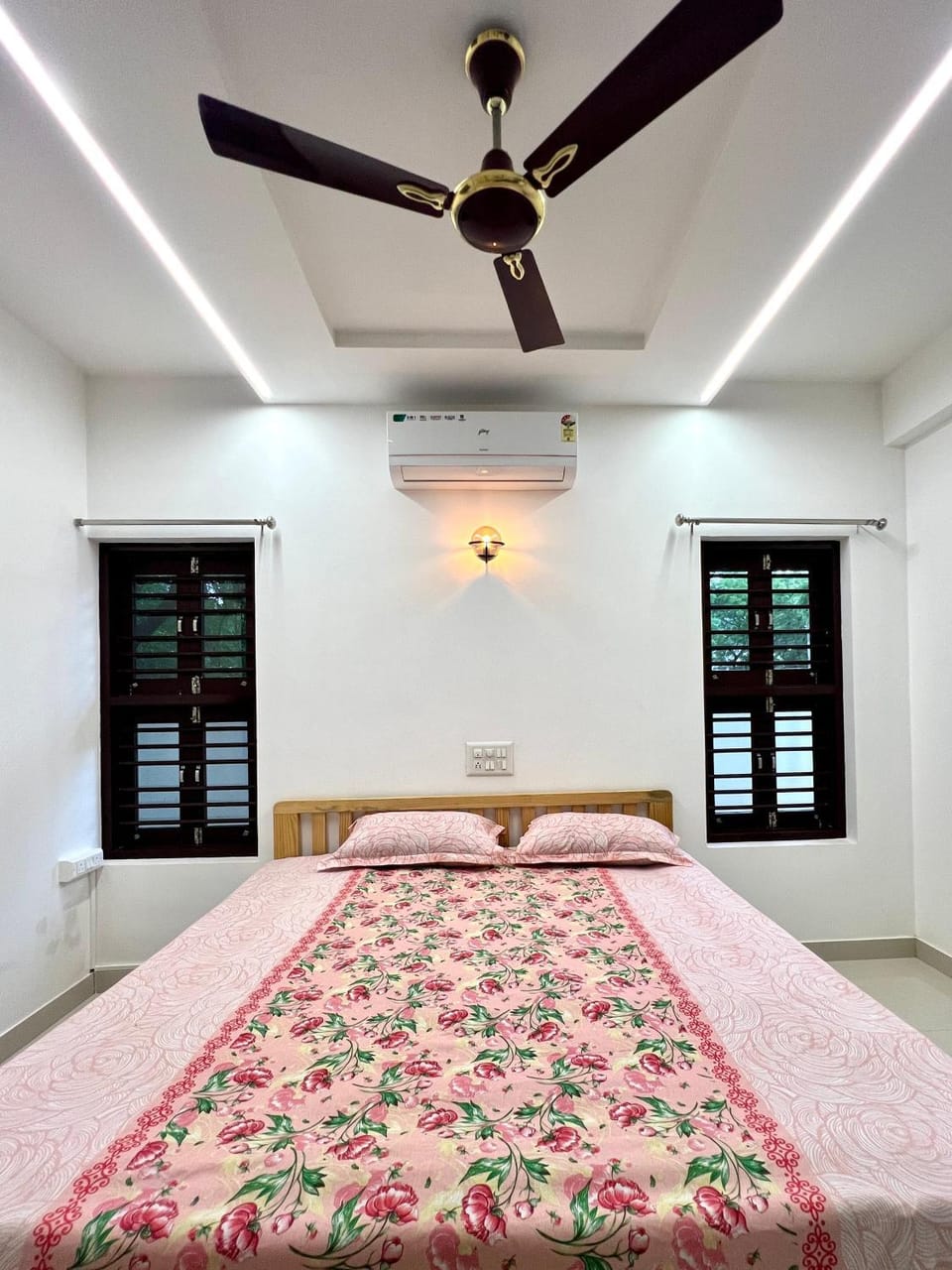 Bed, Bedroom, air conditioner