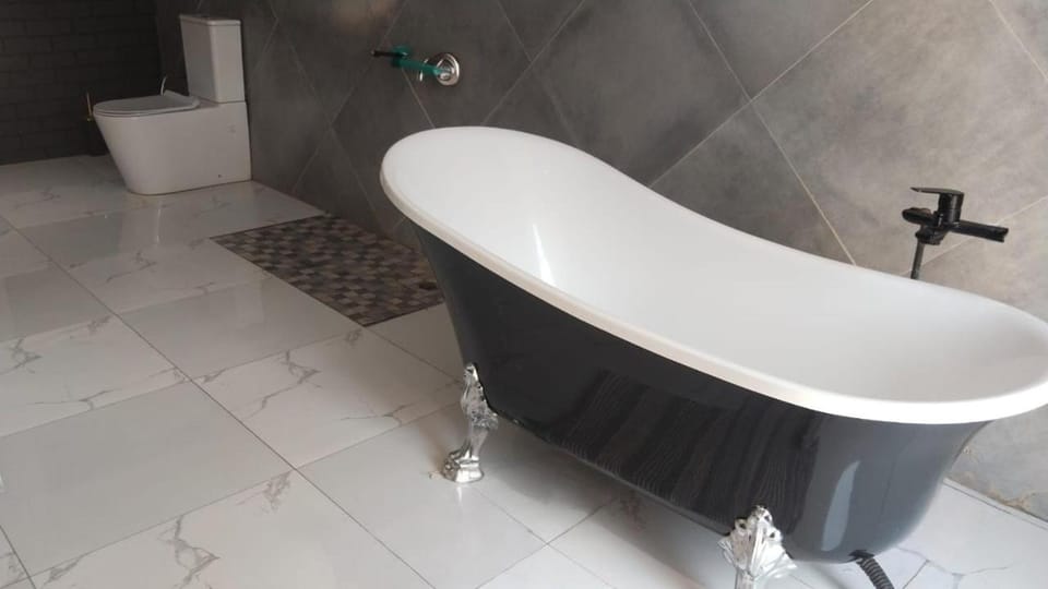 Self serviced cute and comfy nestled in the heart of lenasia Apartment in Gauteng