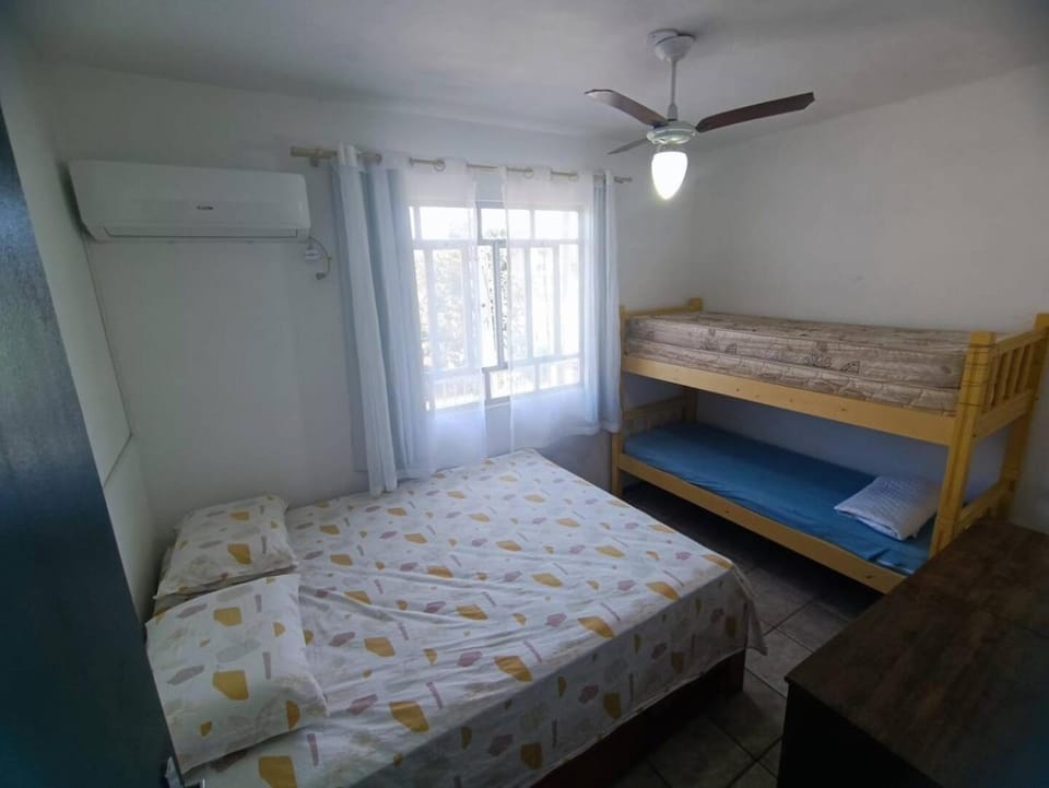 Bed, Photo of the whole room, Bedroom, bunk bed