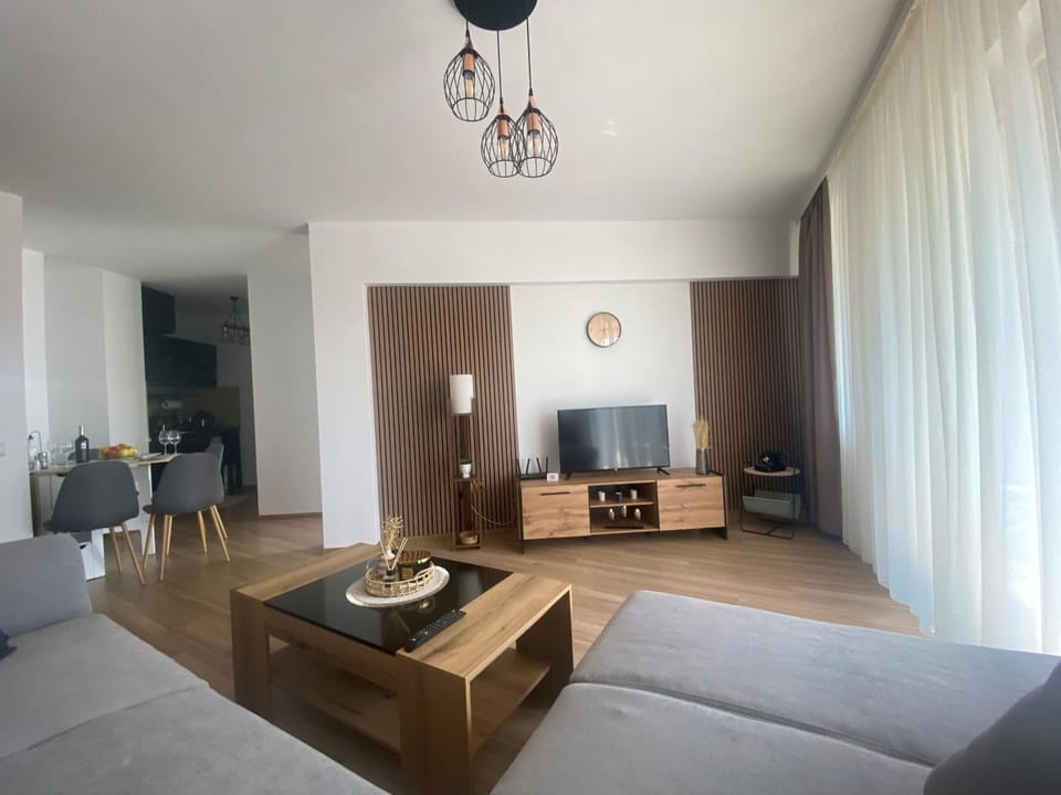 Communal lounge/ TV room, Living room, Seating area