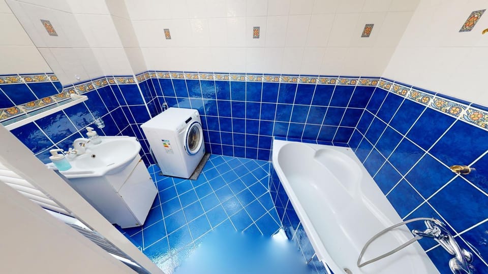 Bath, washing machine