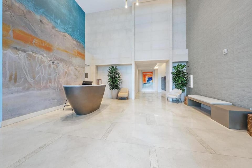2BR 2BA Ocean View at Luxury Resort Amrit. Apartment in Riviera Beach
