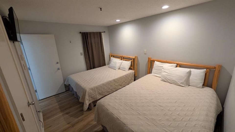Winterplace Ski in Ski out condo First Floor D105 Apartment in West Virginia