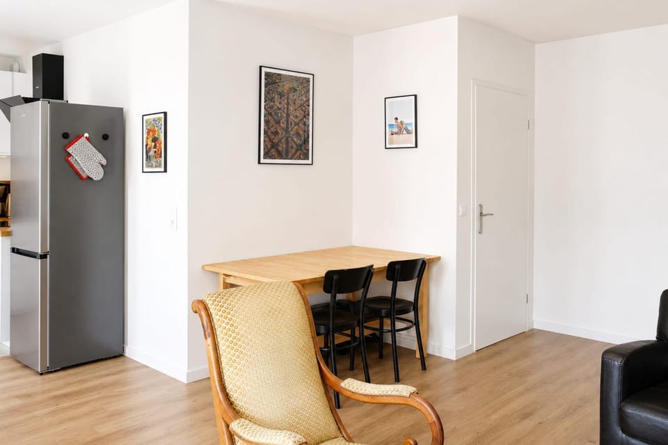 Apartment 2 bedrooms with balcony Apartment in Aubervilliers