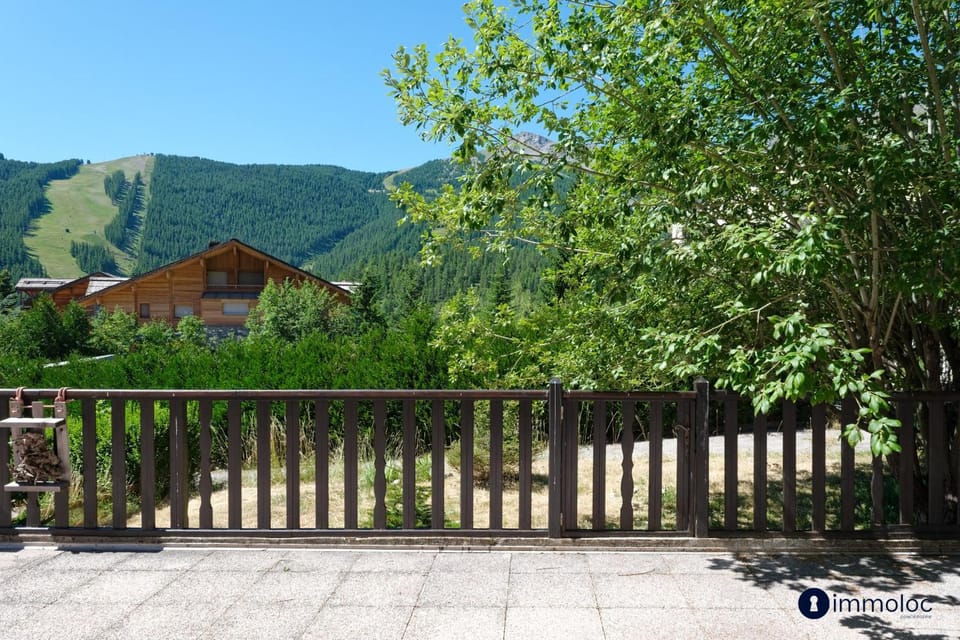 Duplex Apartment Auron Apartment in Saint-Étienne-de-Tinée