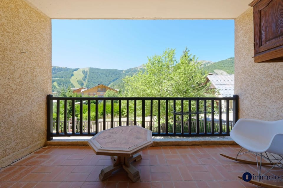 Duplex Apartment Auron Apartment in Saint-Étienne-de-Tinée