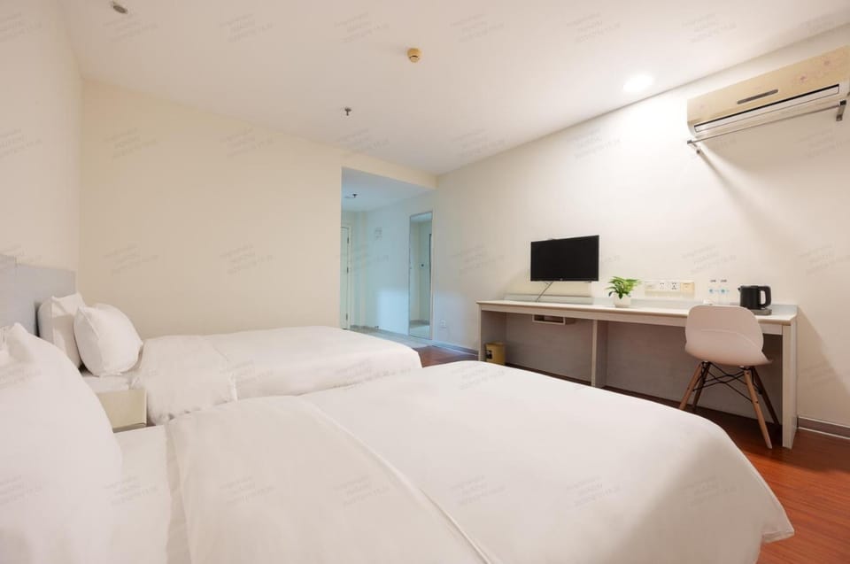 Hanting Hotel Shanghai Pudong Airport Free shuttle bus Hotel in Shanghai