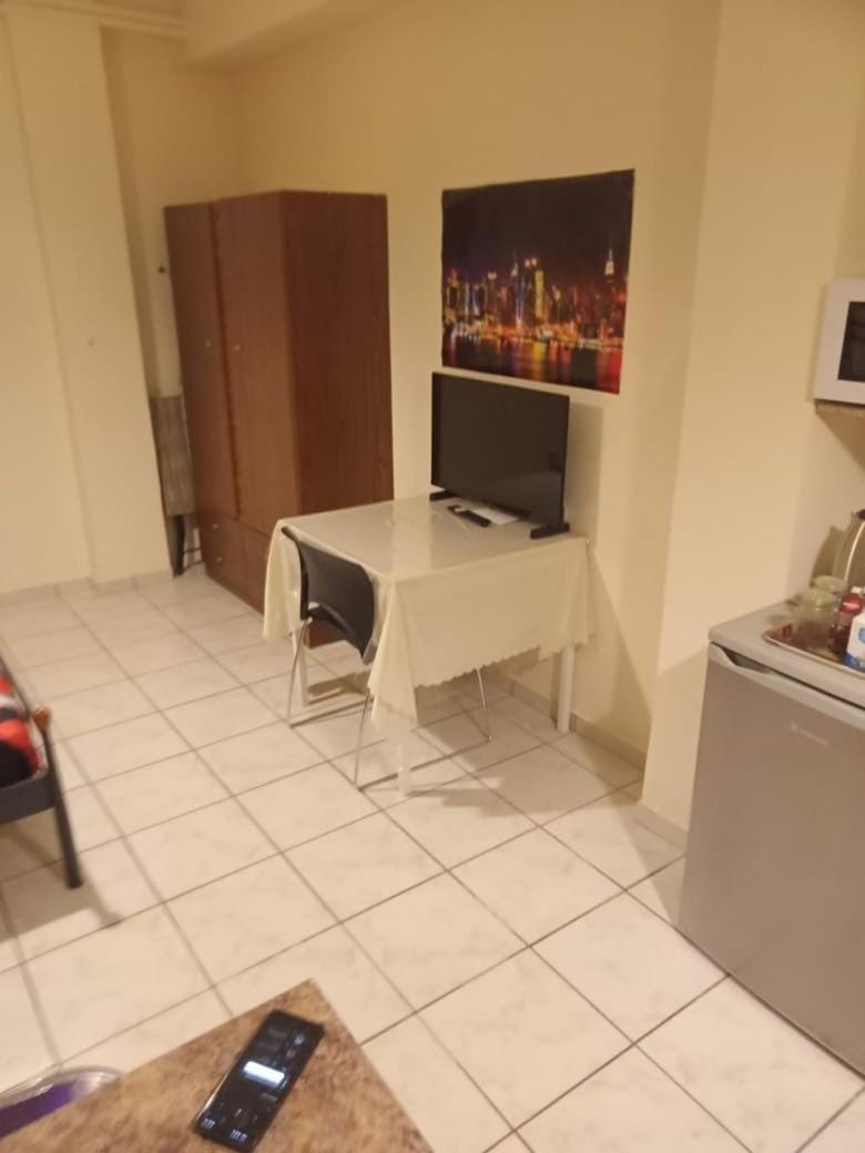 Athens-Koukaki Metro Sygrou-Fix closer Apartment in Kallithea