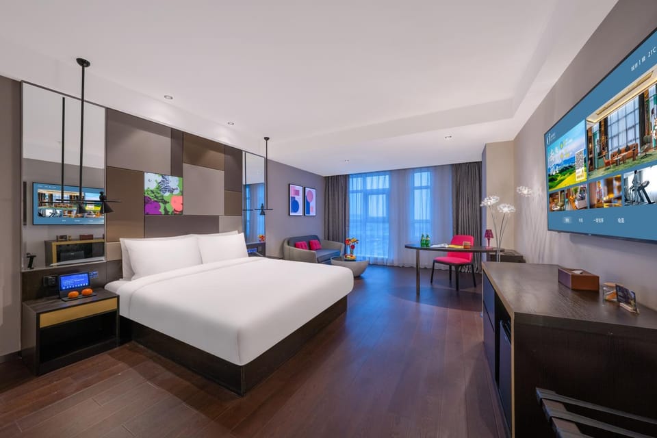 Bed, TV and multimedia