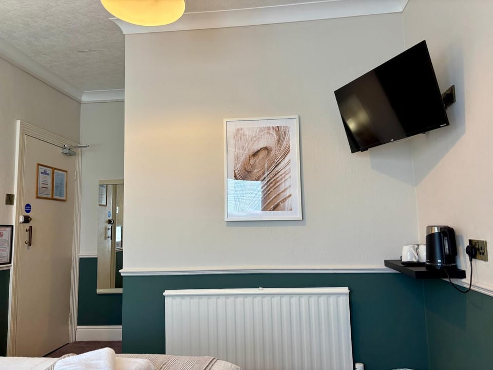 Wedgwood Hotel, Bay Room Hotel in Llandudno
