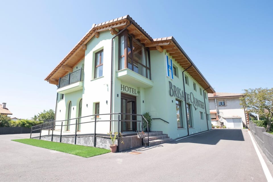 Property building, Day