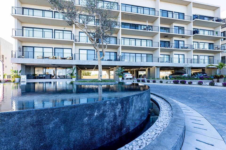 Property building, Day, Street view, Location