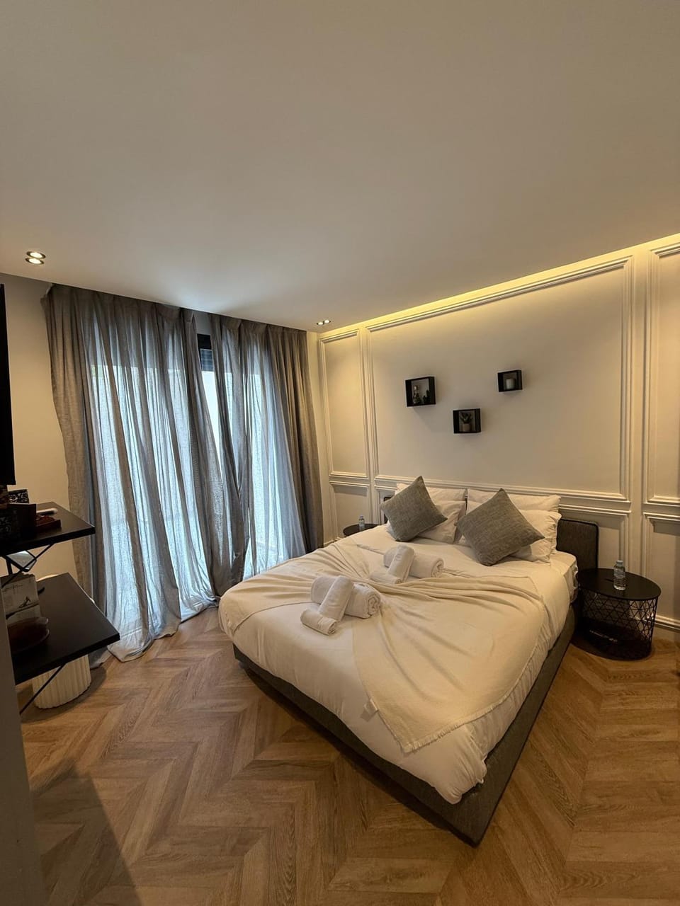 Central Luxury Apartment with Fast Fiber WiFi, Terrace & Free Parking in Casablanca Close To KFC MCDO & School Group La Résidence Boulevard 2 Mars Apartment in Casablanca