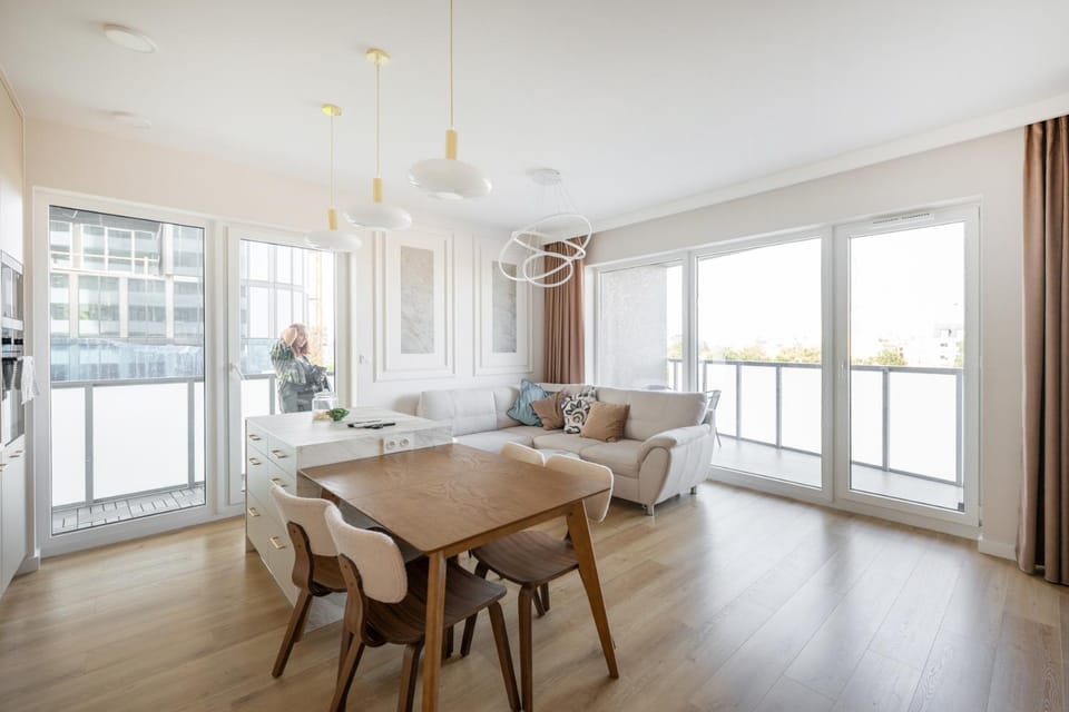 Balcony/Terrace, Living room, Seating area, Dining area