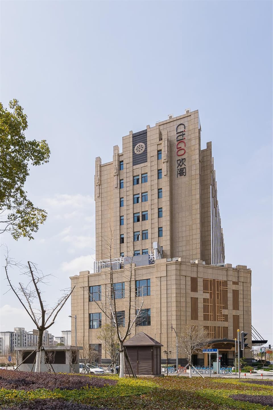 Property building, Day
