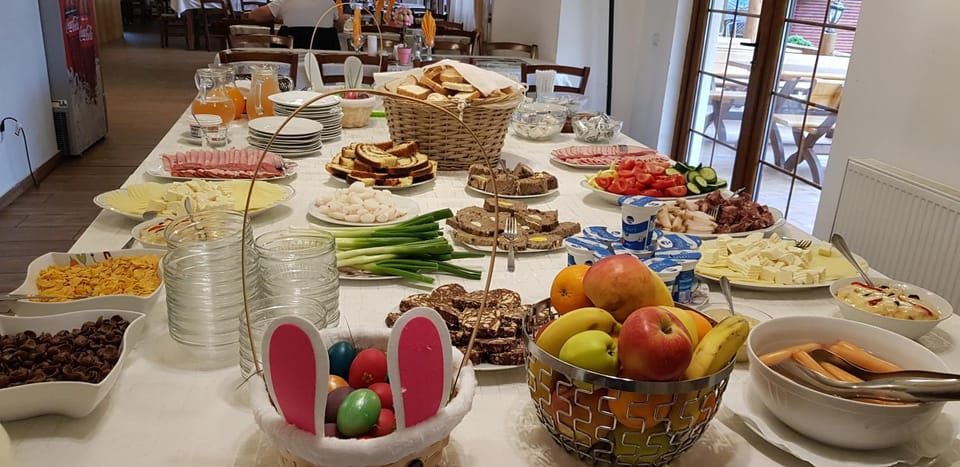Breakfast, Buffet breakfast