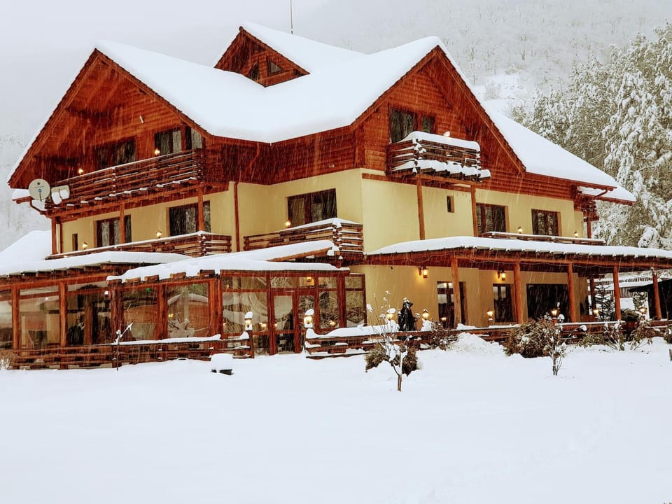 Property building, Day, Winter