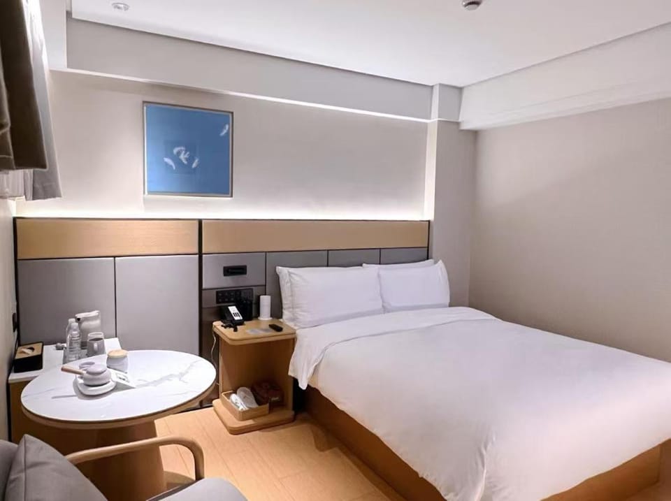 JI Hotel Shanghai Hailun Road Subway Station Hotel in Shanghai