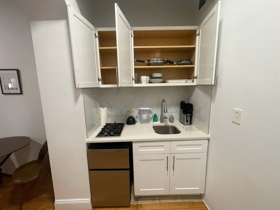 Kitchen or kitchenette, stove