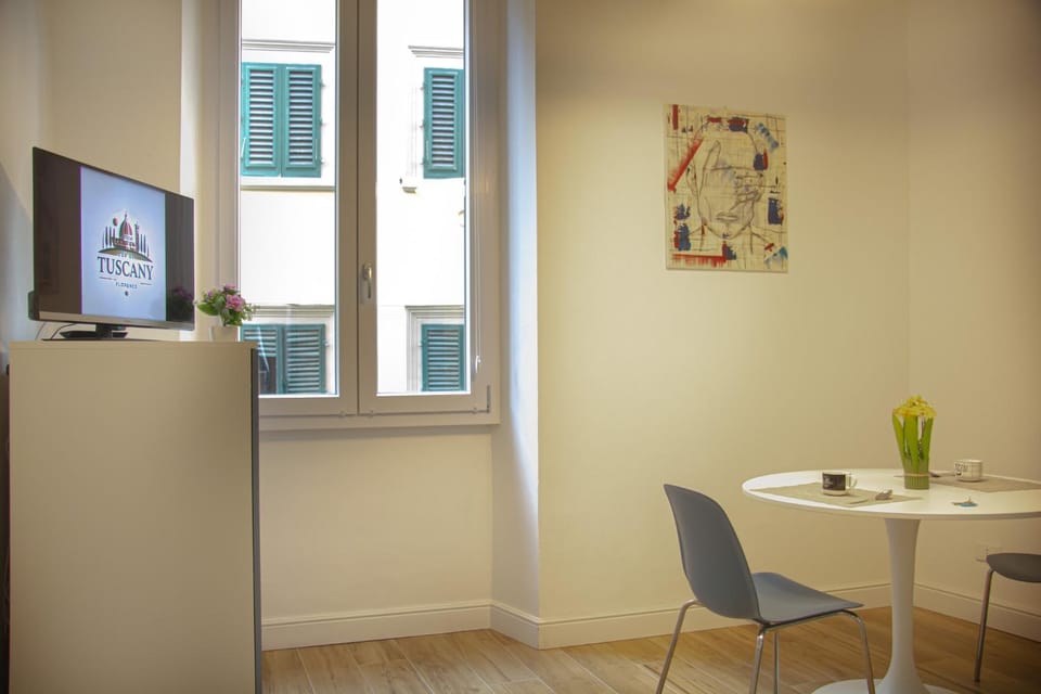 TV and multimedia, Dining area, hair dresser