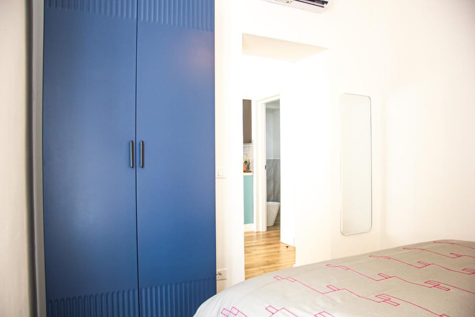 Bed, Photo of the whole room, Bedroom, wardrobe