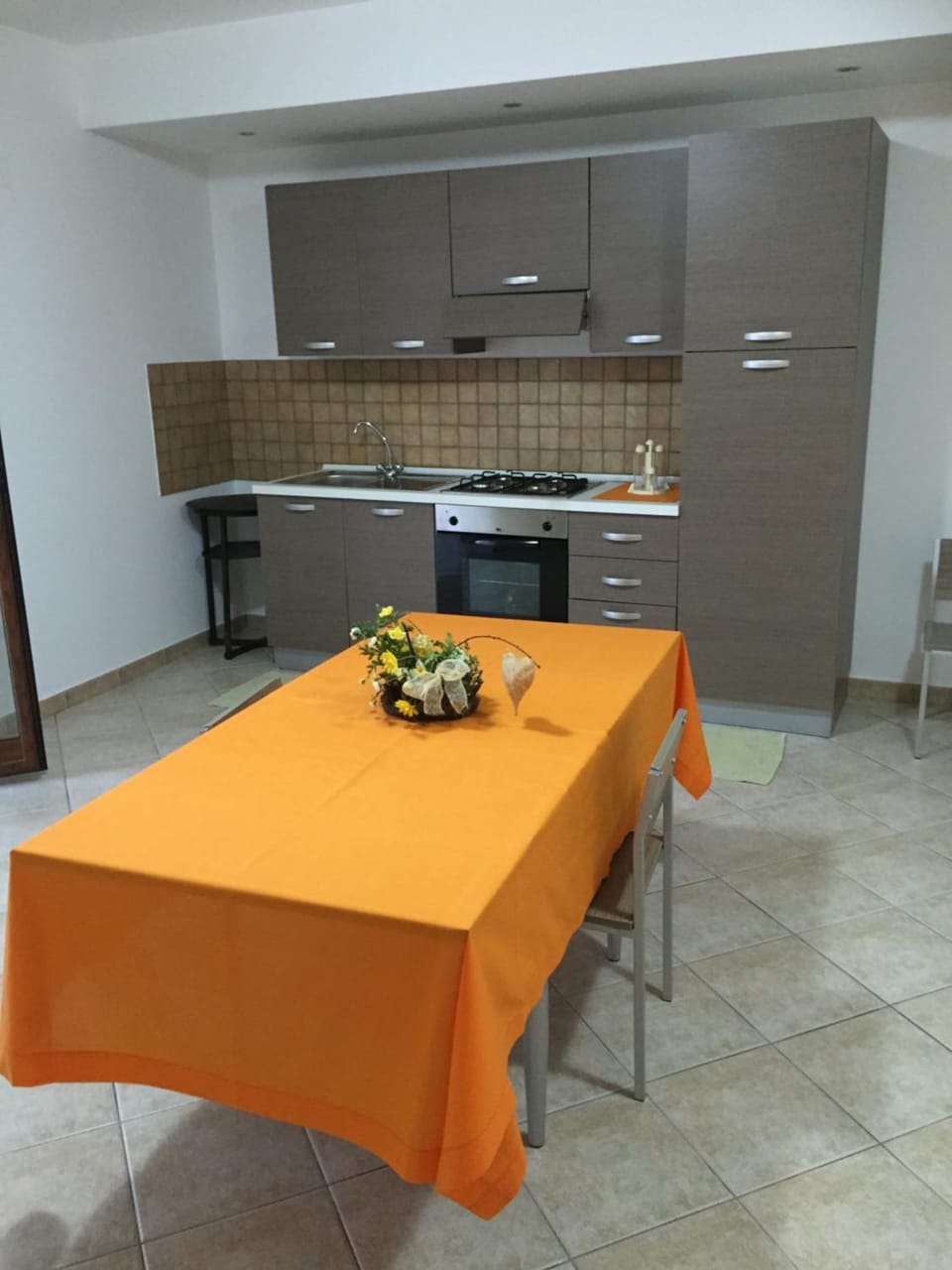 Kitchen or kitchenette, Living room, Dining area