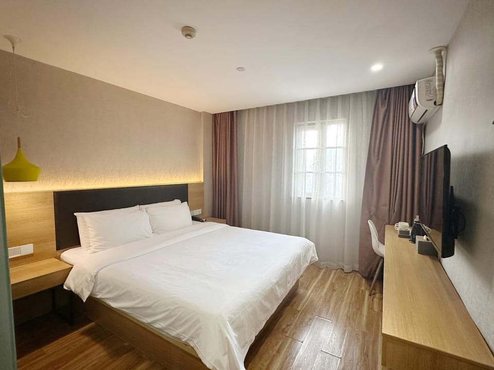 Hanting Hotel Guangzhou Feixiang Park Subway Station Hotel in Guangzhou