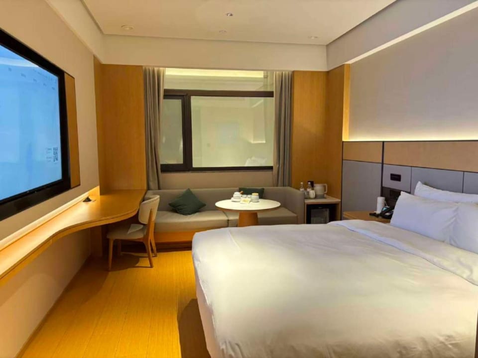 Bed, Bedroom, air conditioner