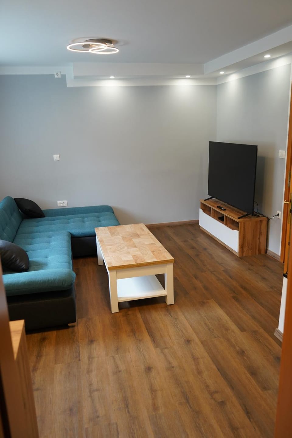 Communal lounge/ TV room, Living room, Seating area