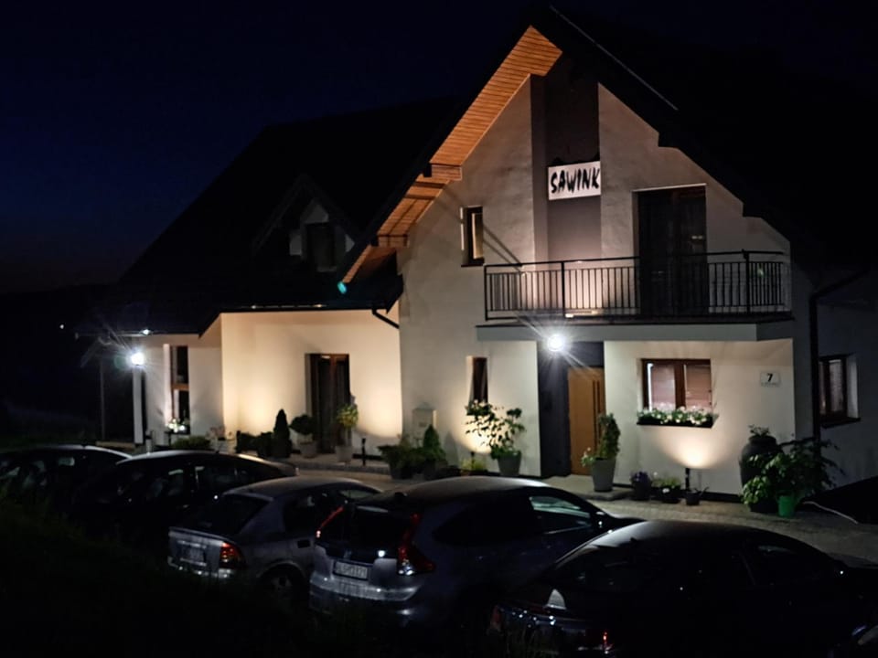 Property building, Night