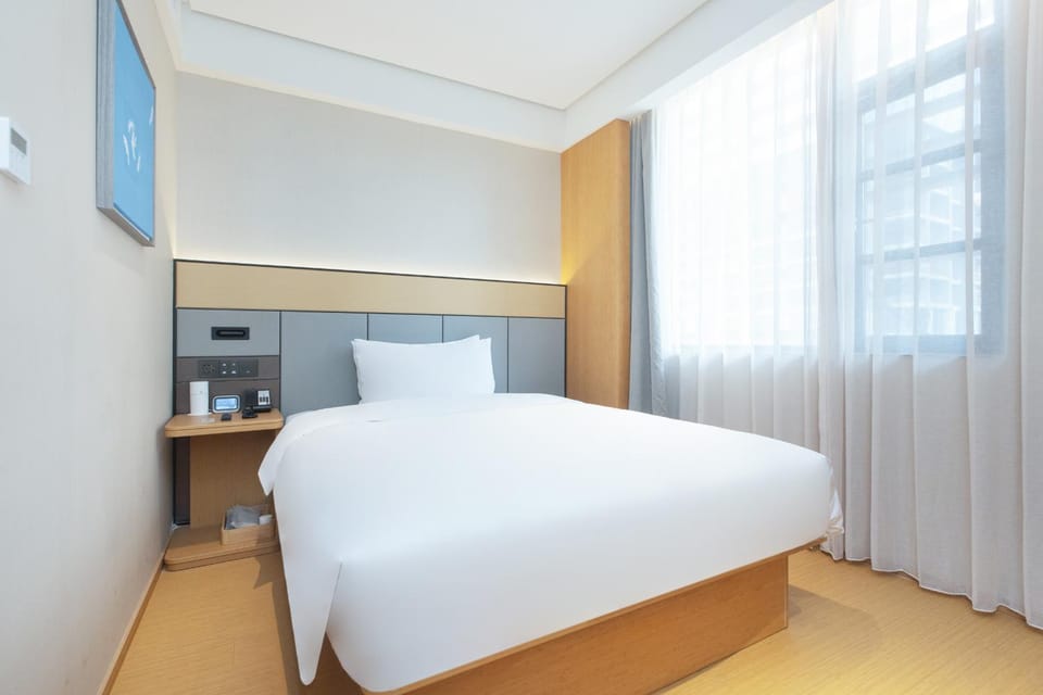 JI Hotel Shenzhen Nanyou West Subway Station Hotel in Hong Kong
