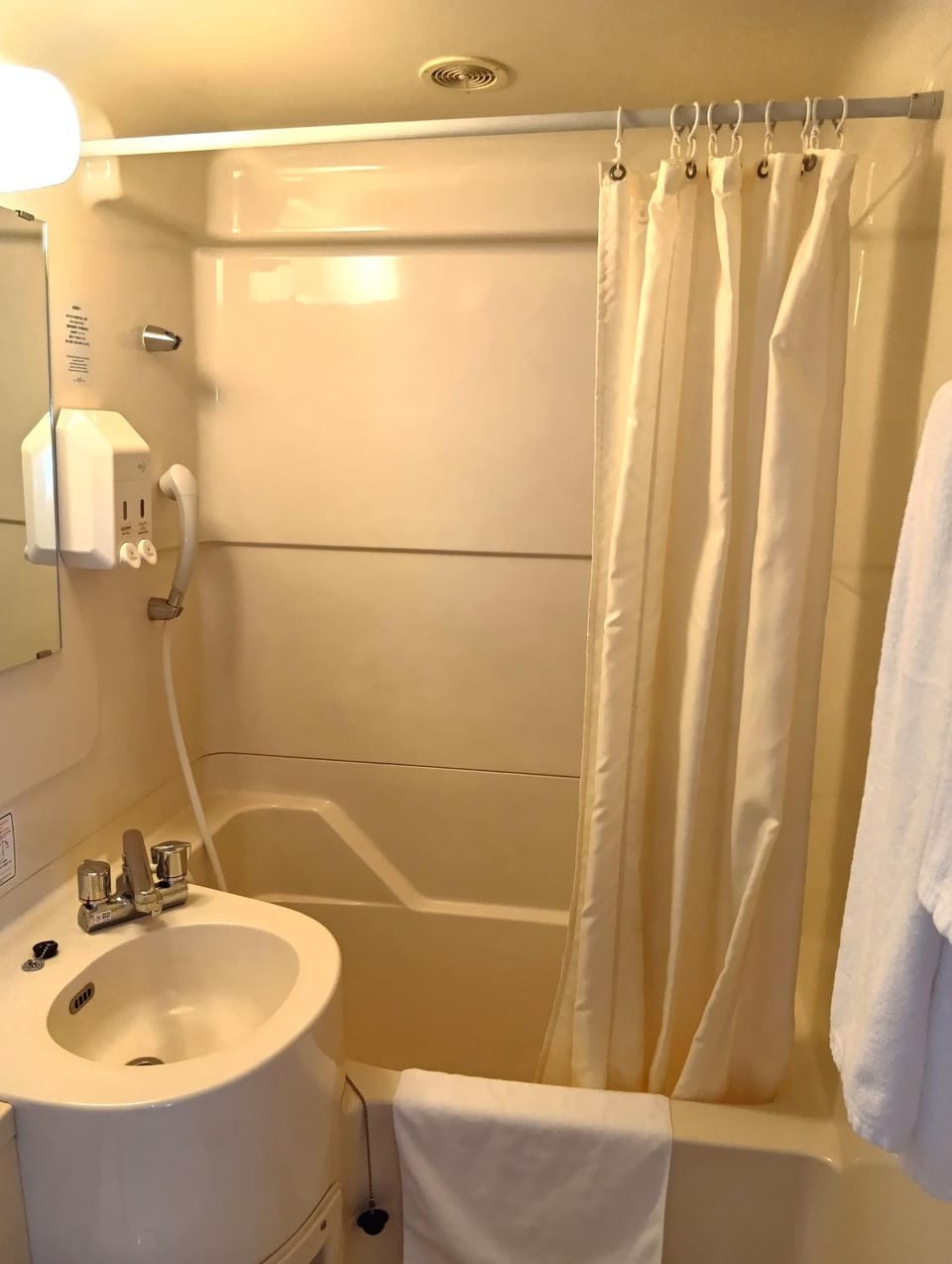 Shower, Bathroom, towels