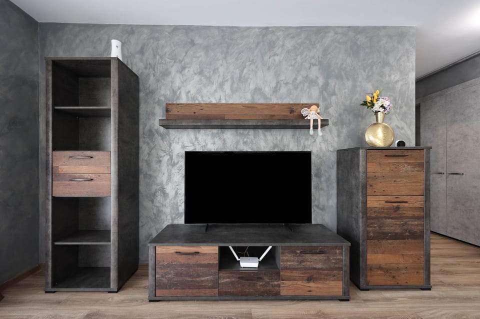 Communal lounge/ TV room, Evening entertainment
