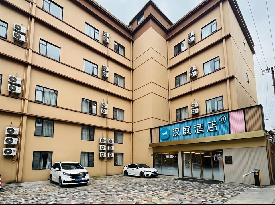 Property building, Parking