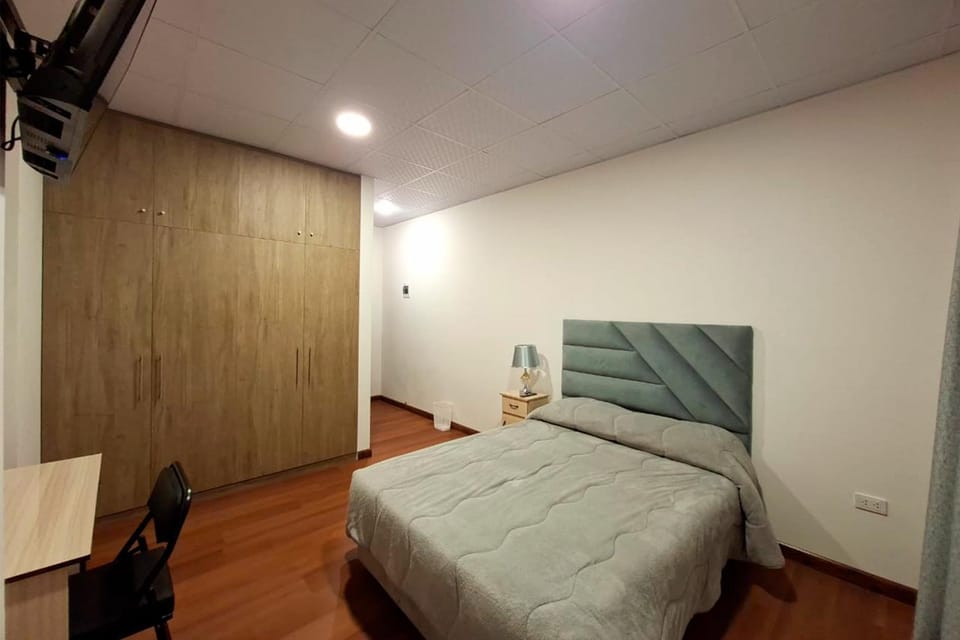 Photo of the whole room, Bedroom