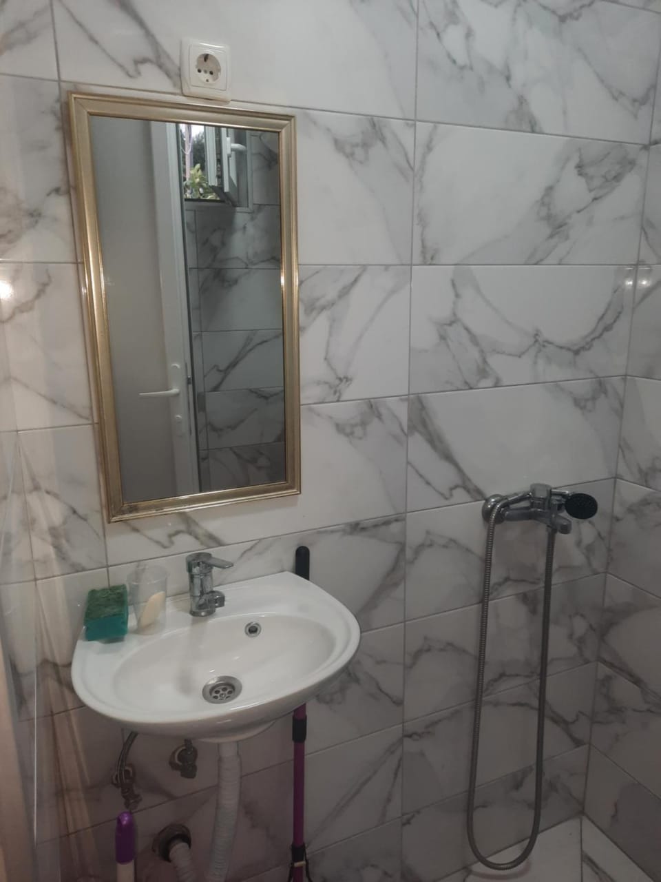 Hris-An Apartment in Decentralized Administration of Macedonia and Thrace