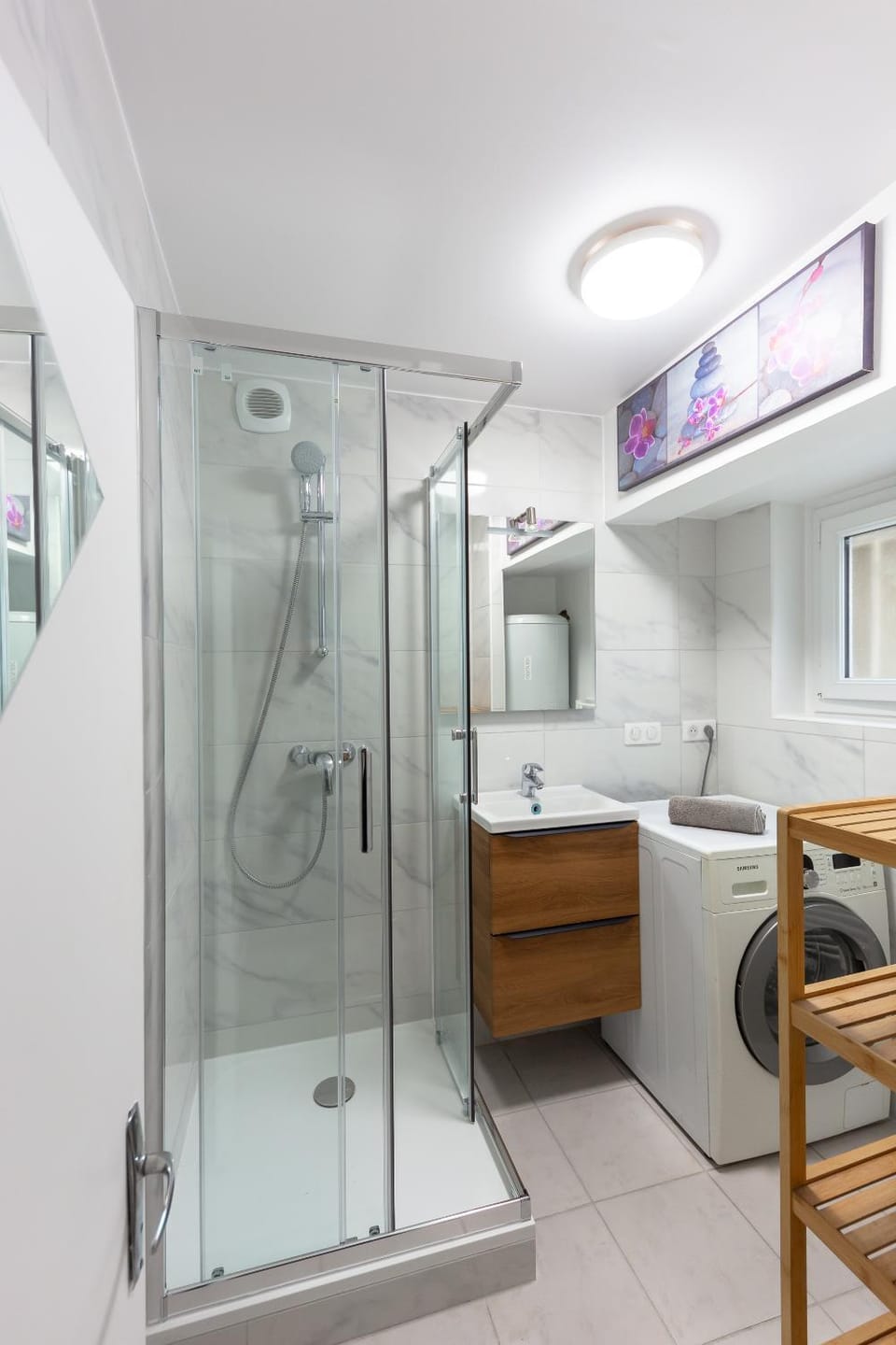 Shower, Bathroom, Bath, towels, washing machine