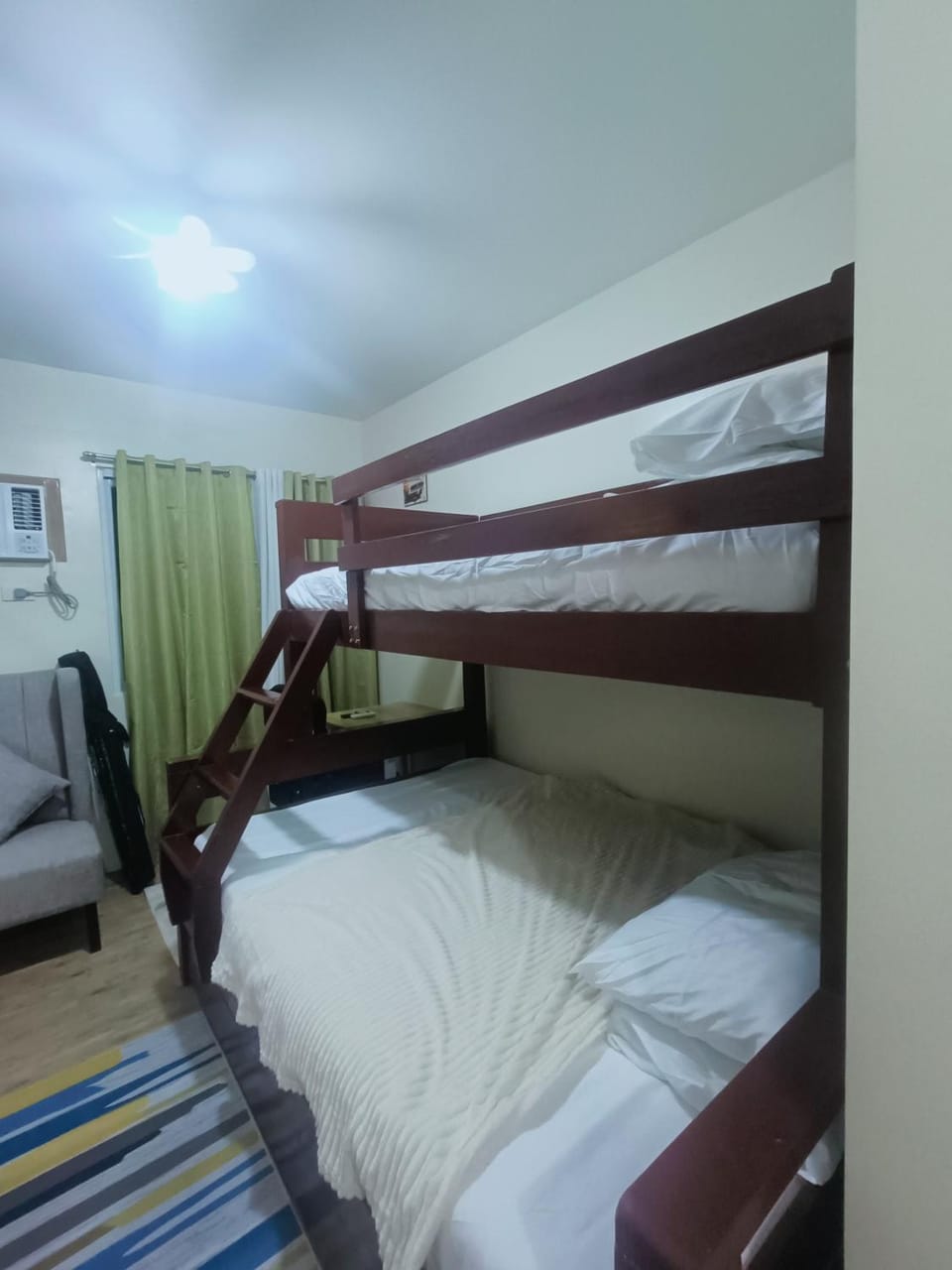 DongStay Hostel in Calabarzon