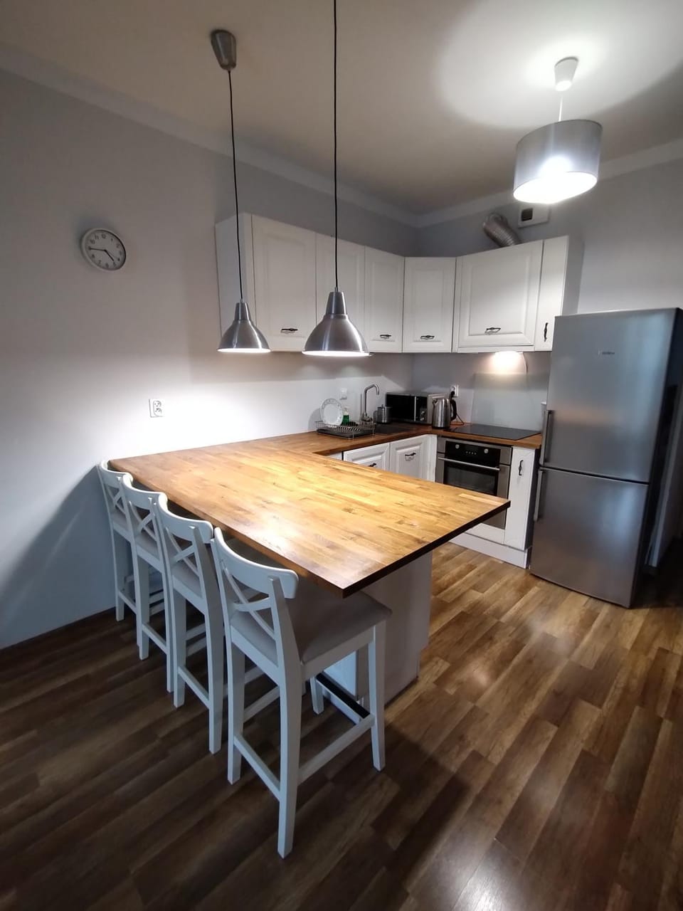 Kitchen or kitchenette, Dining area, stove
