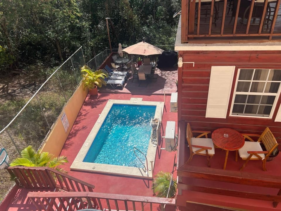 Property building, Patio, Balcony/Terrace, Pool view, Swimming pool, sunbed
