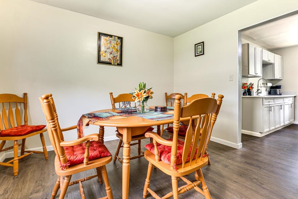 2 Mi to The Marketplace: Spring Valley Apartment Apartment in Spring Valley