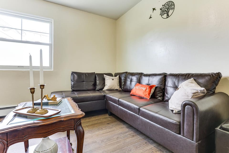 2 Mi to The Marketplace: Spring Valley Apartment Apartment in Spring Valley