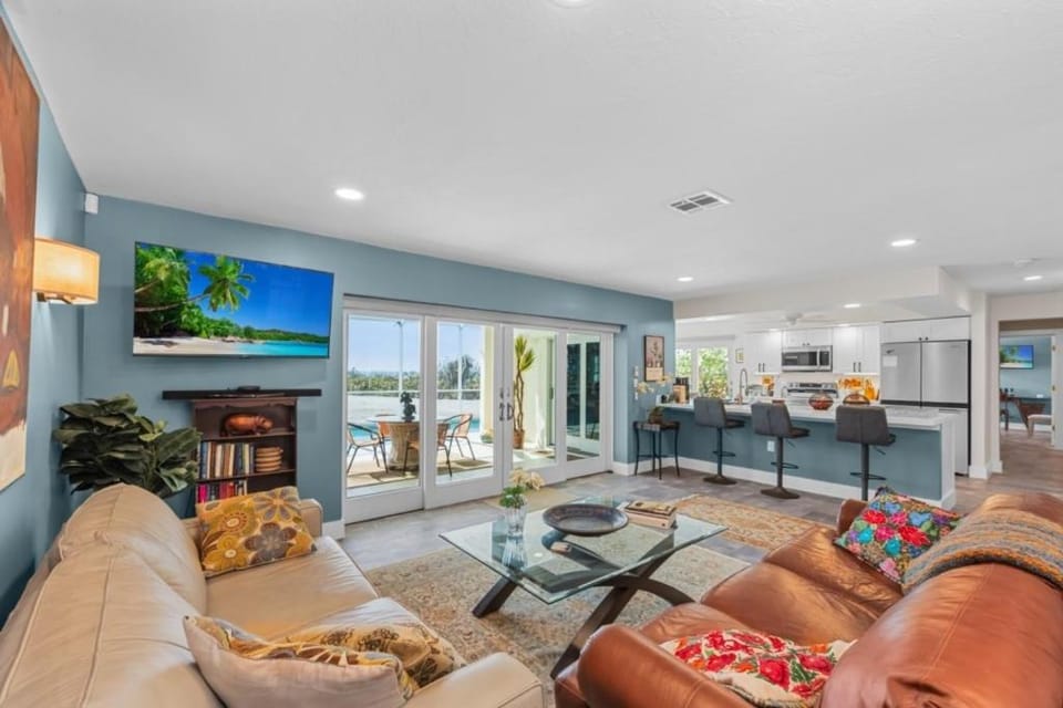 Waters Edge House in Sanibel Island