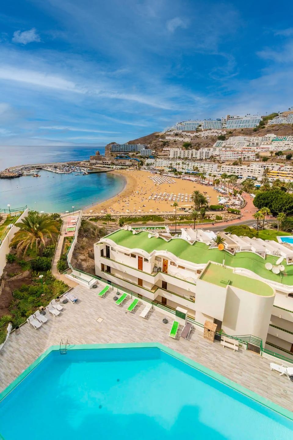 Beach, Sea view, sunbed
