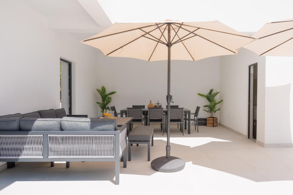 Villa Basini 5km from the centre of Split,Heated pool Villa in Split