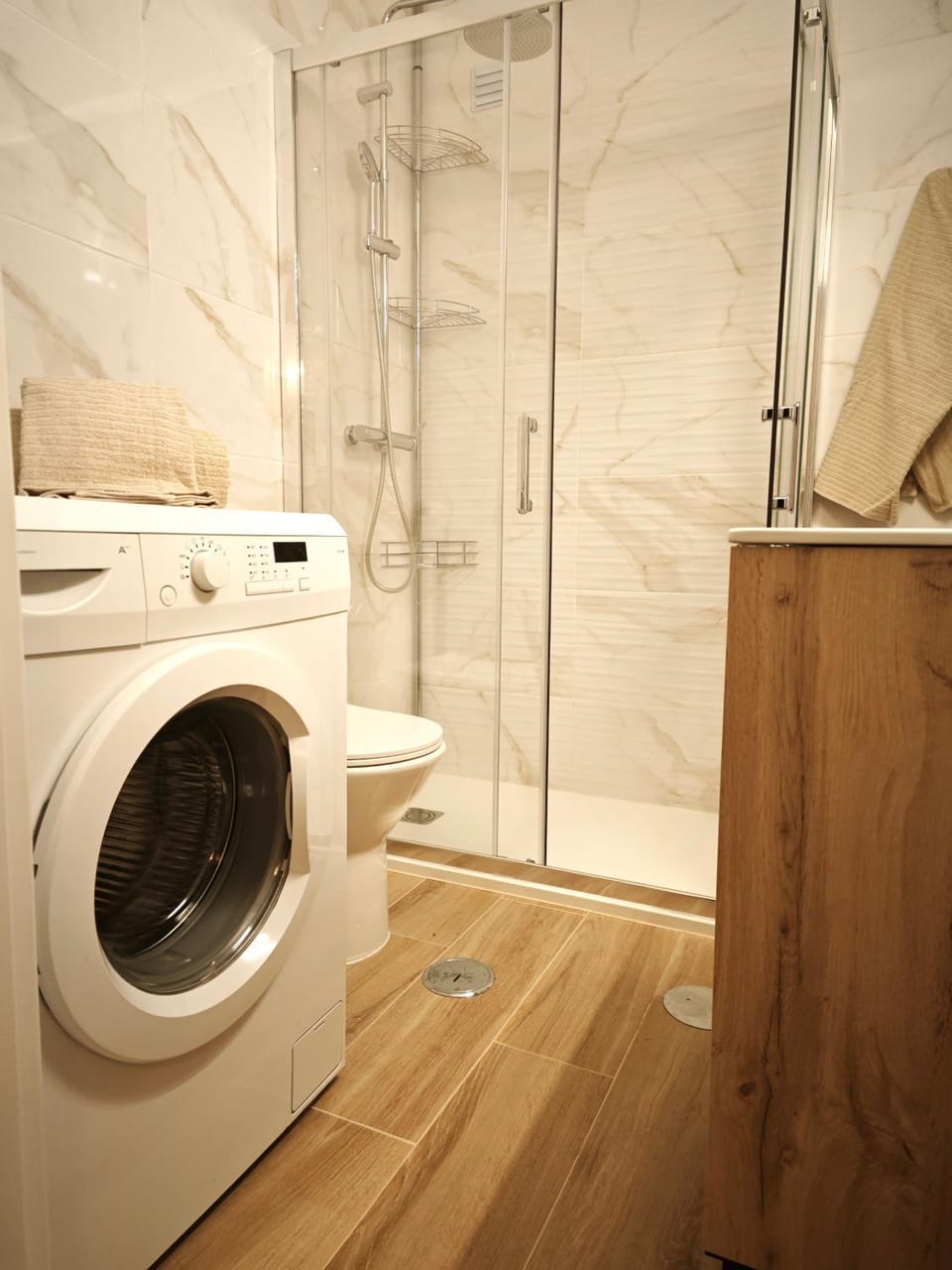 Shower, Bathroom, washing machine